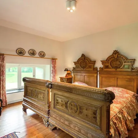 Mansion In Beauplateau Near Forest